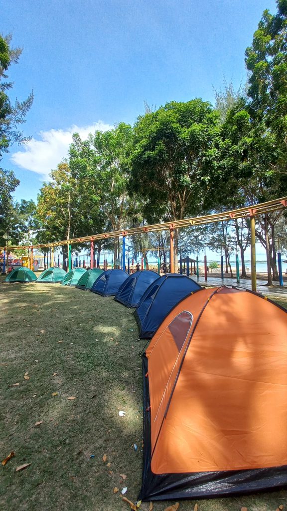 Camping anak sekolah